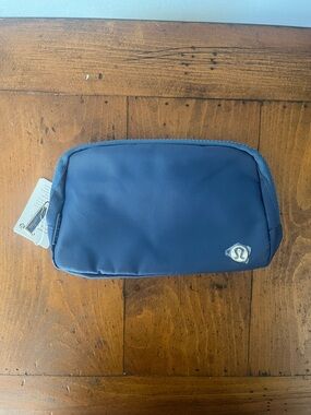 lululemon athletica Navy Everywhere Belt Bag